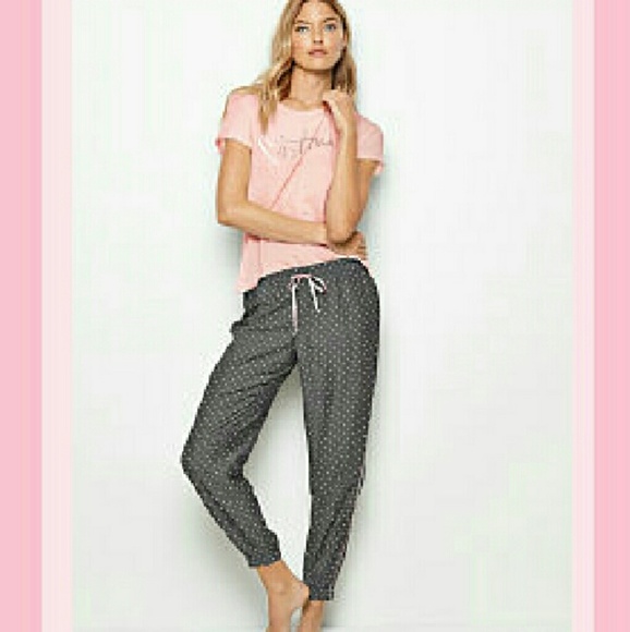 Victoria's Secret Pants - ❣Bundle❣Victoria's Secret Pajama Set